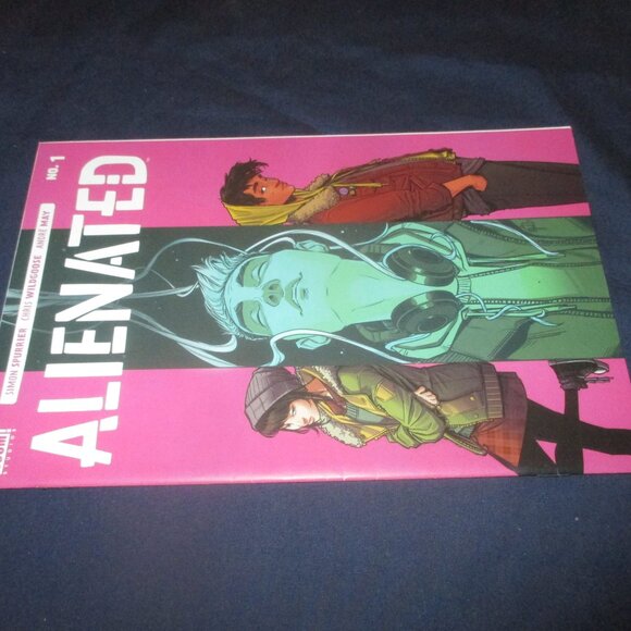 Alienated #1 Chris Wildgoose (Boom Studio Comics, 2020) Variant A 1st Printing - Picture 3 of 3